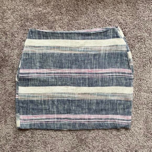 Striped Mini Skirt - Picture 2 of 4